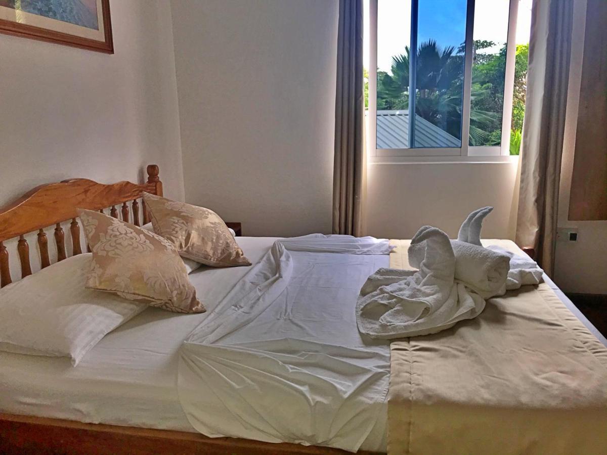 แอคควาริโอ้ เกสท์เฮาส์ Bed & Breakfast อังส์ วอลแบร์ วิลเลจ ภายนอก รูปภาพ