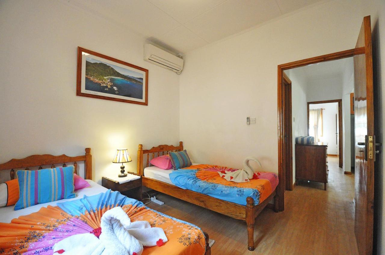 แอคควาริโอ้ เกสท์เฮาส์ Bed & Breakfast อังส์ วอลแบร์ วิลเลจ ภายนอก รูปภาพ